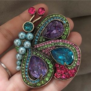 Beautiful Butterfly Brooch/Pendant